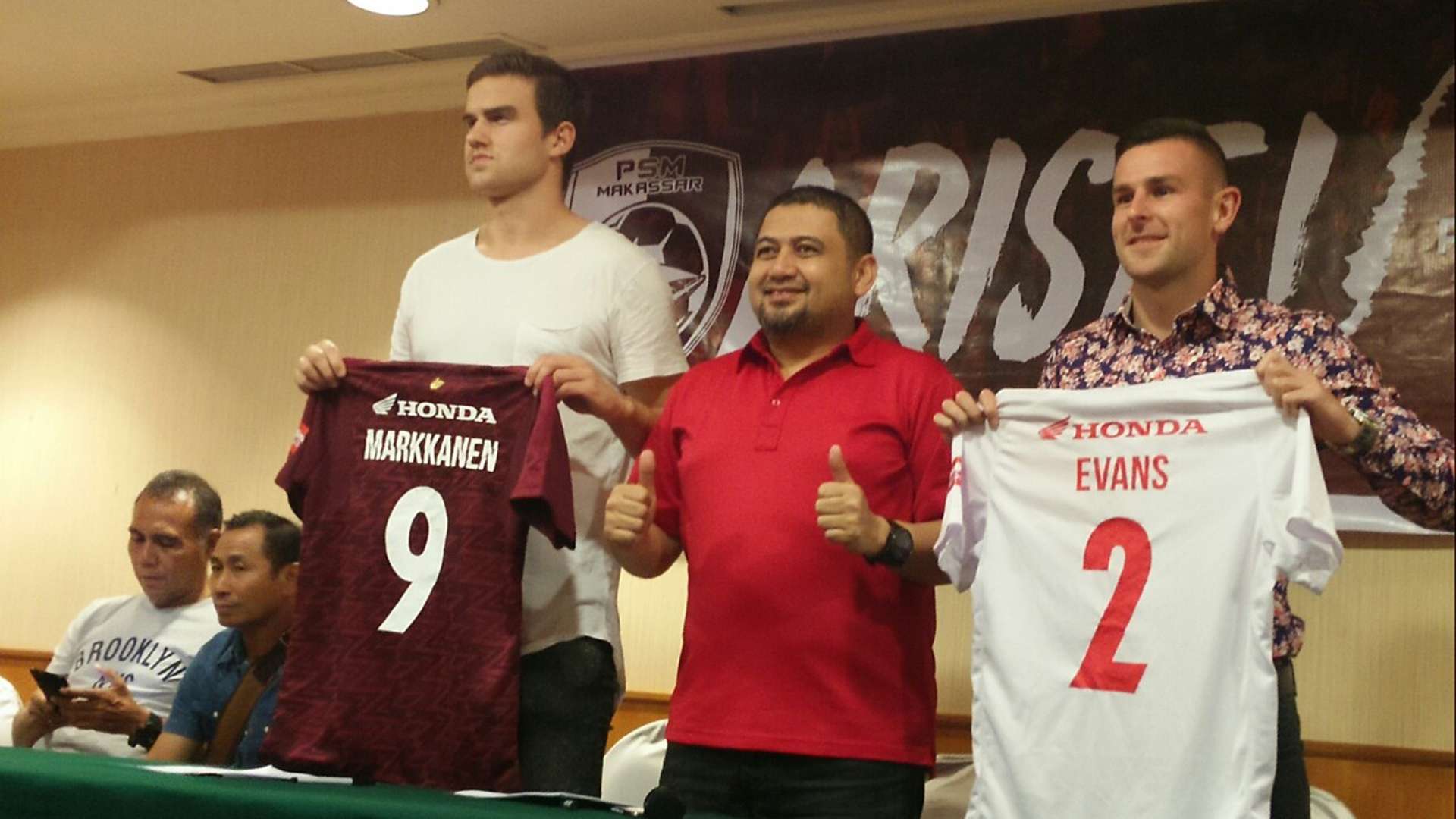 Eero Markkane & Aaron Evans - PSM Makassar