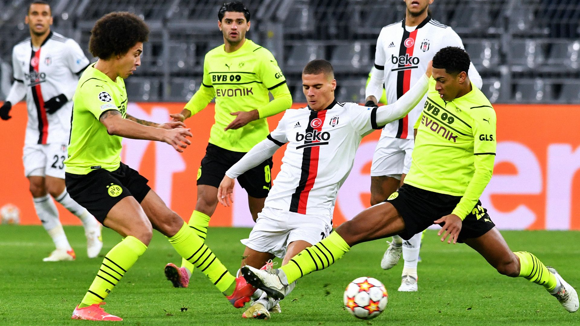 AXEL WITSEL JUDE BELLINGHAM BORUSSIA DORTMUND CHAMPIONS LEAGUE 07122021