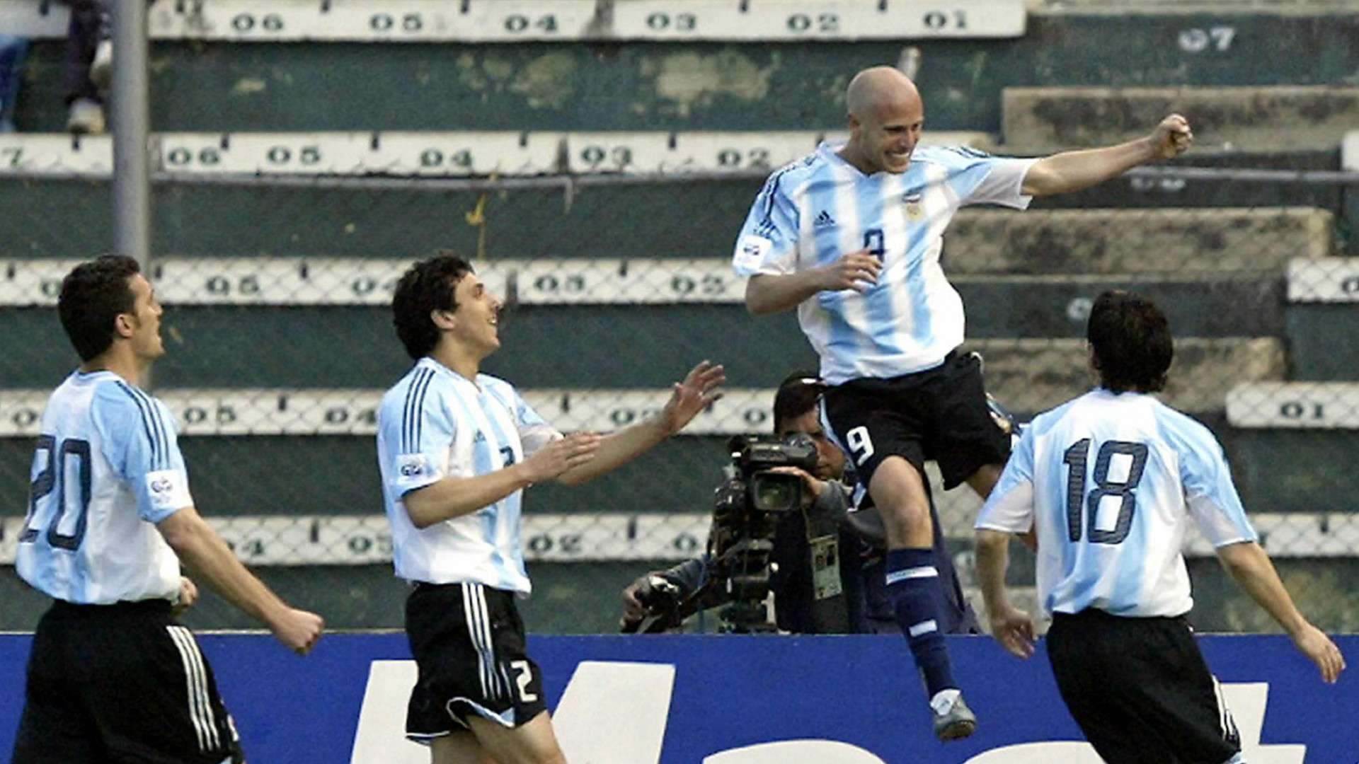 Luciano Figueroa Bolivia Argentina 2006 World Cup Qualifiers