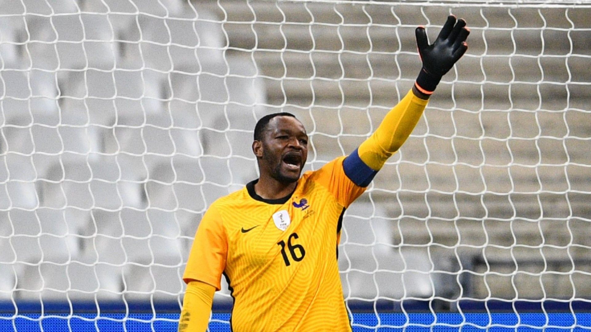 GK_Steve Mandanda