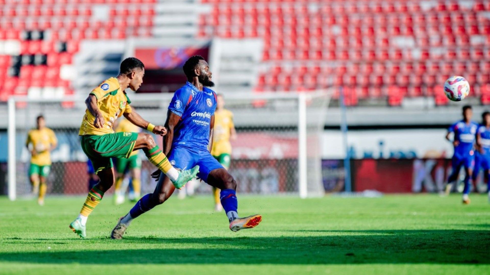 Arema FC vs Persebaya Surabaya 28042025