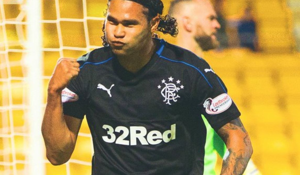 Carlos Gullit Peña Rangers 131017