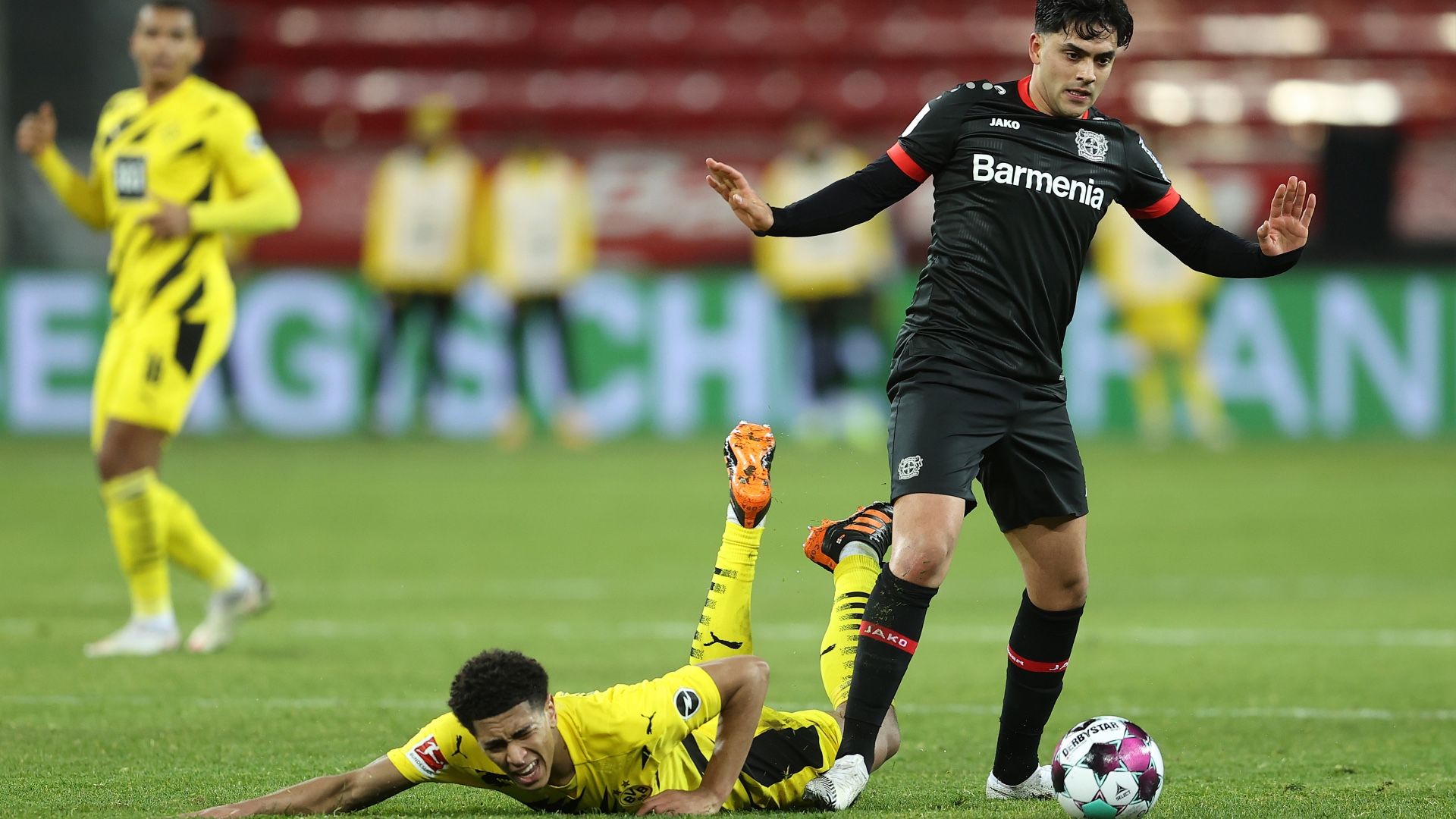 Nadiem Amiri Jude Bellingham Bayer Leverkusen Borussia Dortmund Bundesliga 19012021