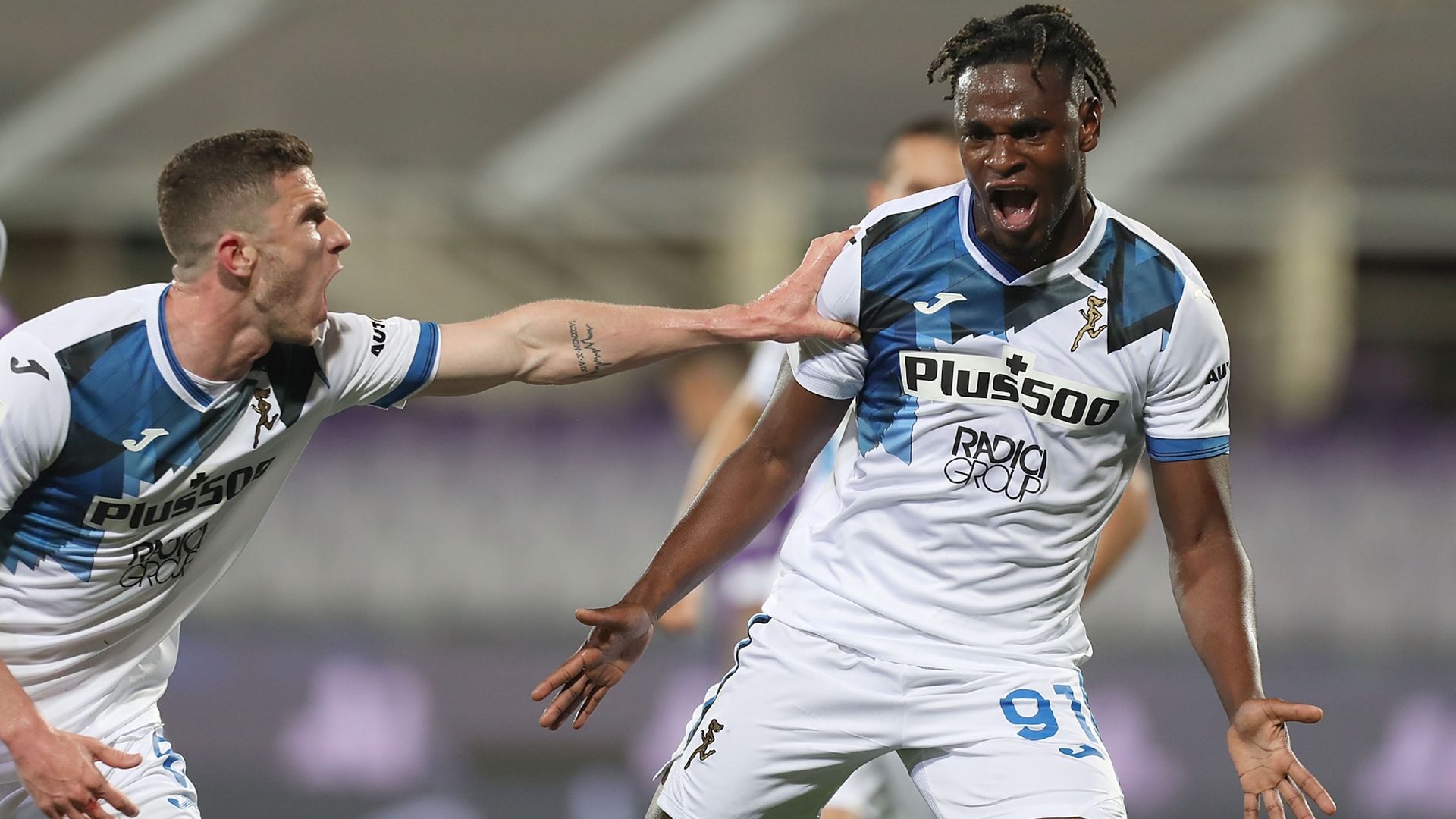 Duvan Zapata celebrating Fiorentina Atalanta Serie A