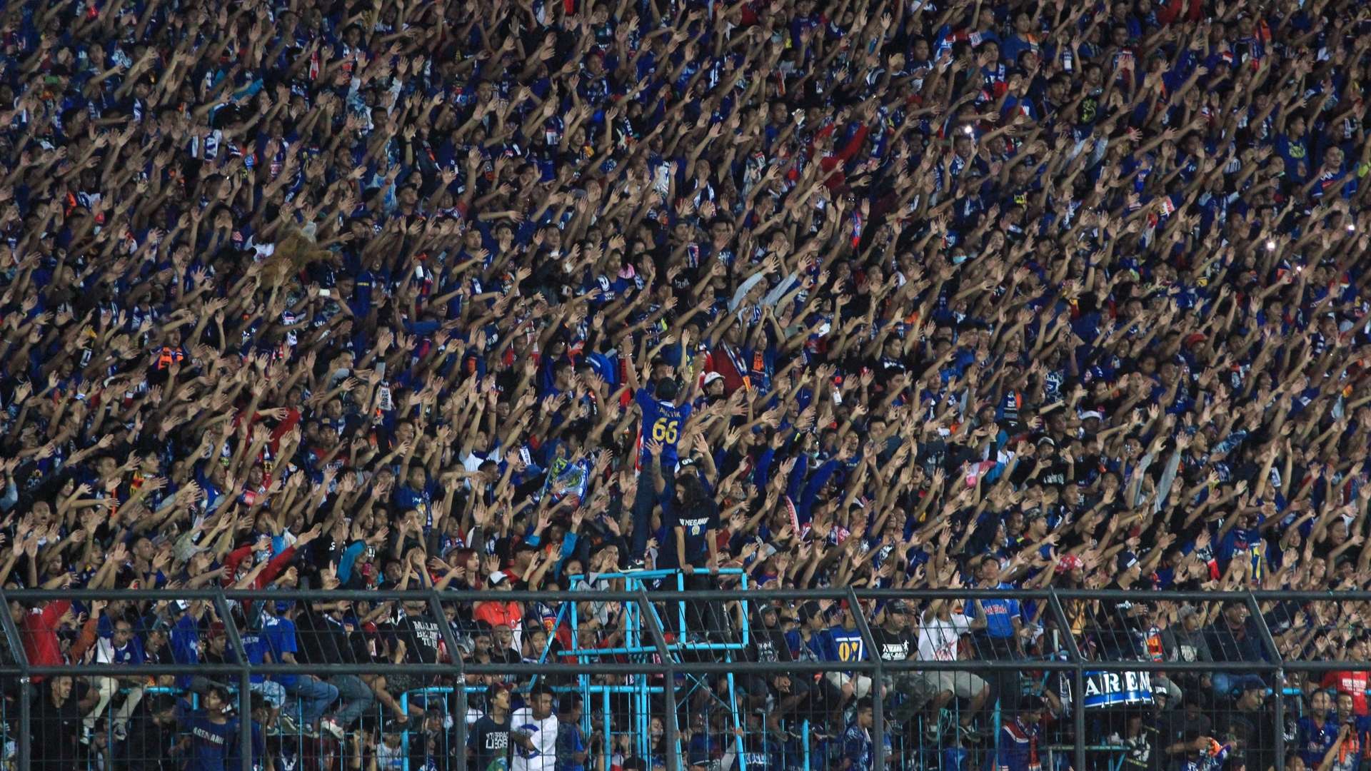 Aremania Arema Fans - Arema Cronus