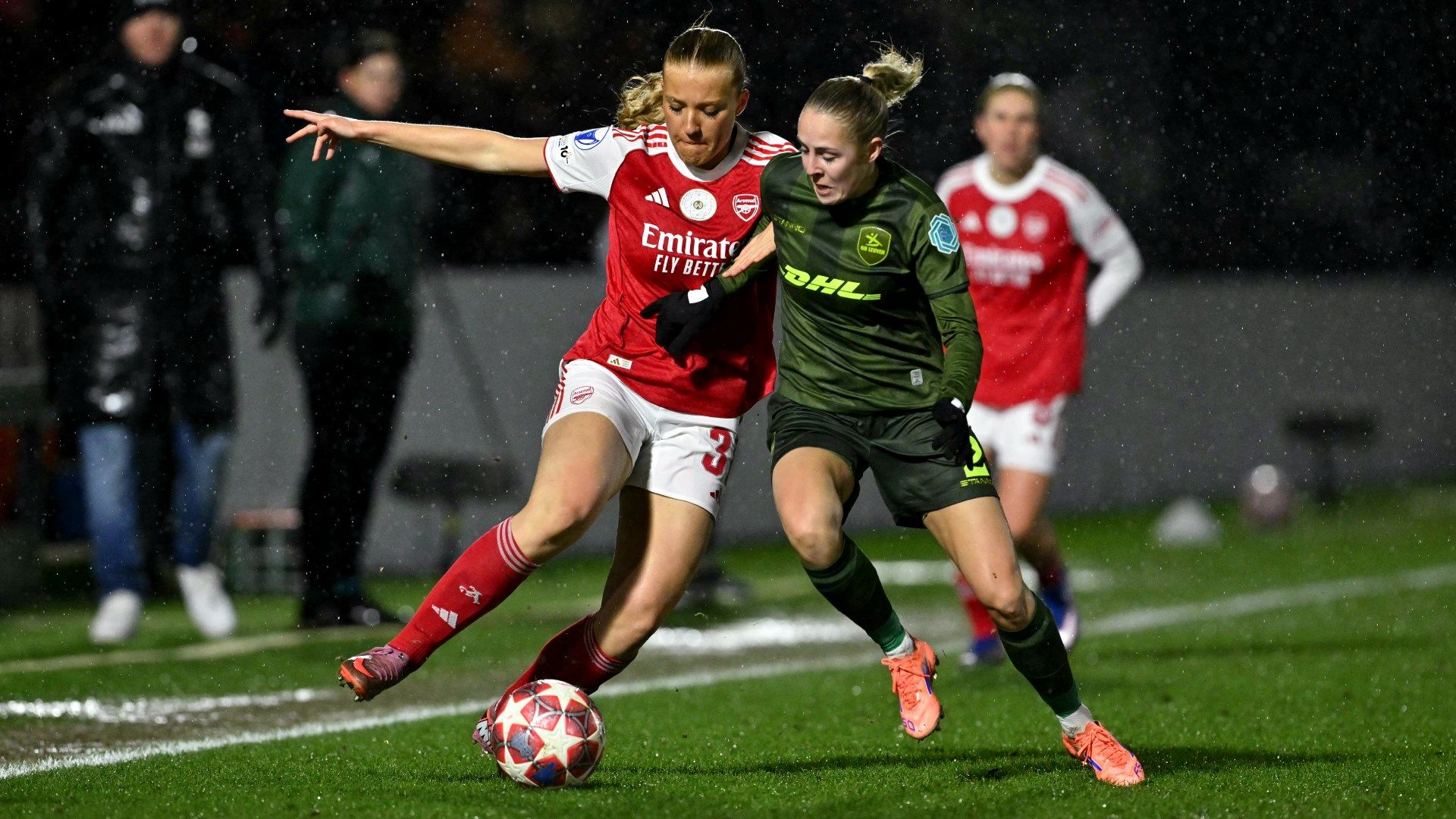 Smilla Holmberg Saar Janssen Arsenal Leuven Women 2025-26
