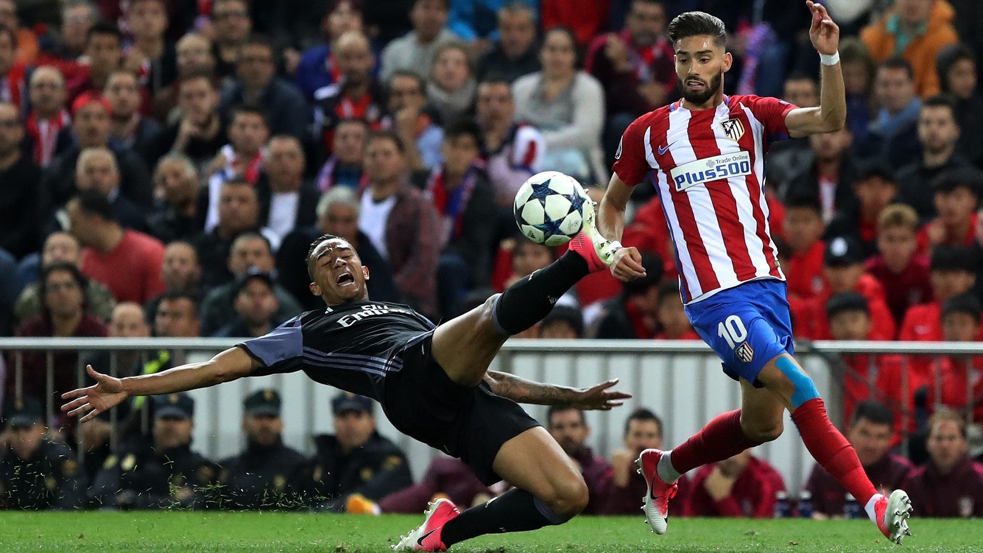 Danilo Pereira Yannick Carrasco Atletico Real Madrid UCL 10052017