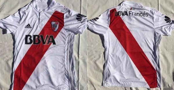 Camiseta River