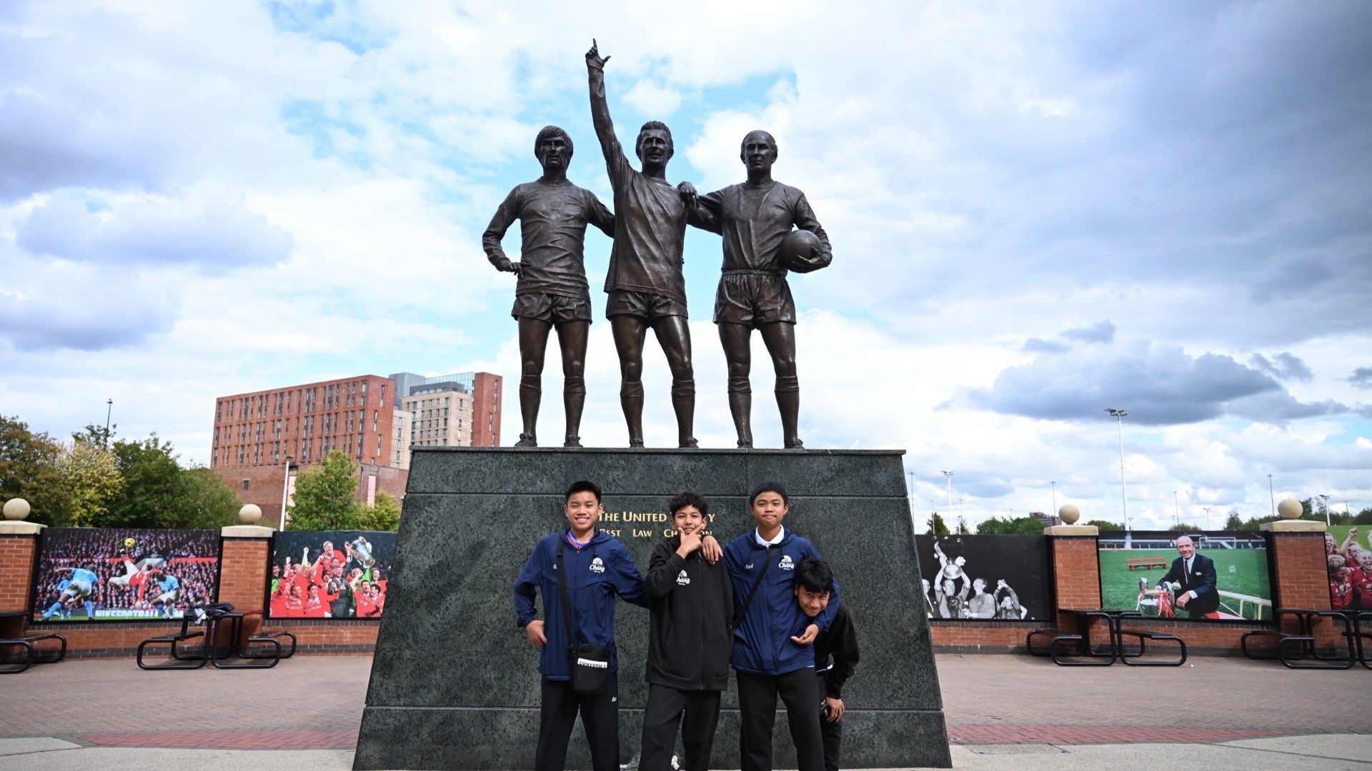 ชลบุรี เอฟซี เยือนโอลด์ แทรฟฟอร์ด