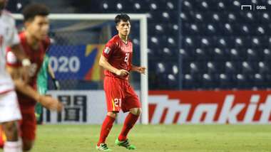 Tran Dinh Trong | U23 Vietnam vs U23 UAE | AFC U23 Championship 2020 | Group Stage. Trọng Hoàng. Đình Trọng. Trọng Hoàng, Đình Trọng vắng mặt ở trận gặp Malaysia. Trọng Hoàng, Đình Trọng bị treo giò ở vòng loại World Cup. HLV Park. HLV Park Hang-seo. Thầy Park. Trần Đình Trọng. Đình Trọng nhận thẻ đỏ. Trực tiếp bóng đá hôm nay. Kết quả bóng đá. Bóng đá. Xem bóng đá. Vòng loại World Cup 2022. Lịch thi đấu ĐT Việt Nam.