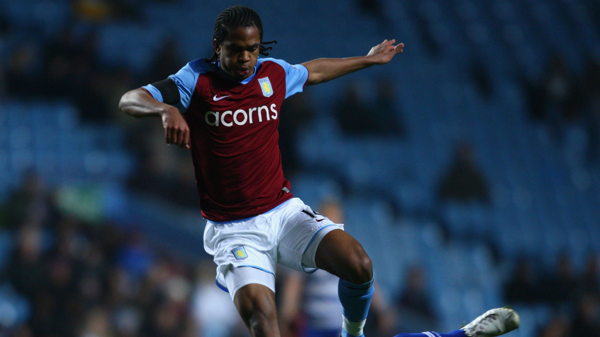 Nathan Delfouneso Aston Villa 2009
