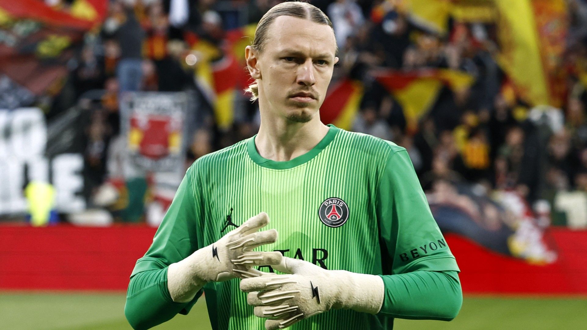 MATVEY SAFONOV PSG 