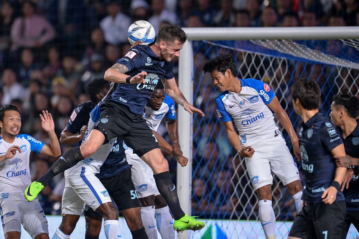 บุรีรัมย์ ยูไนเต็ด 2-2 ชลบุรี เอฟซี