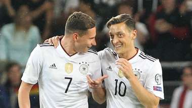 Julian Draxler Mesut Ozil Germany