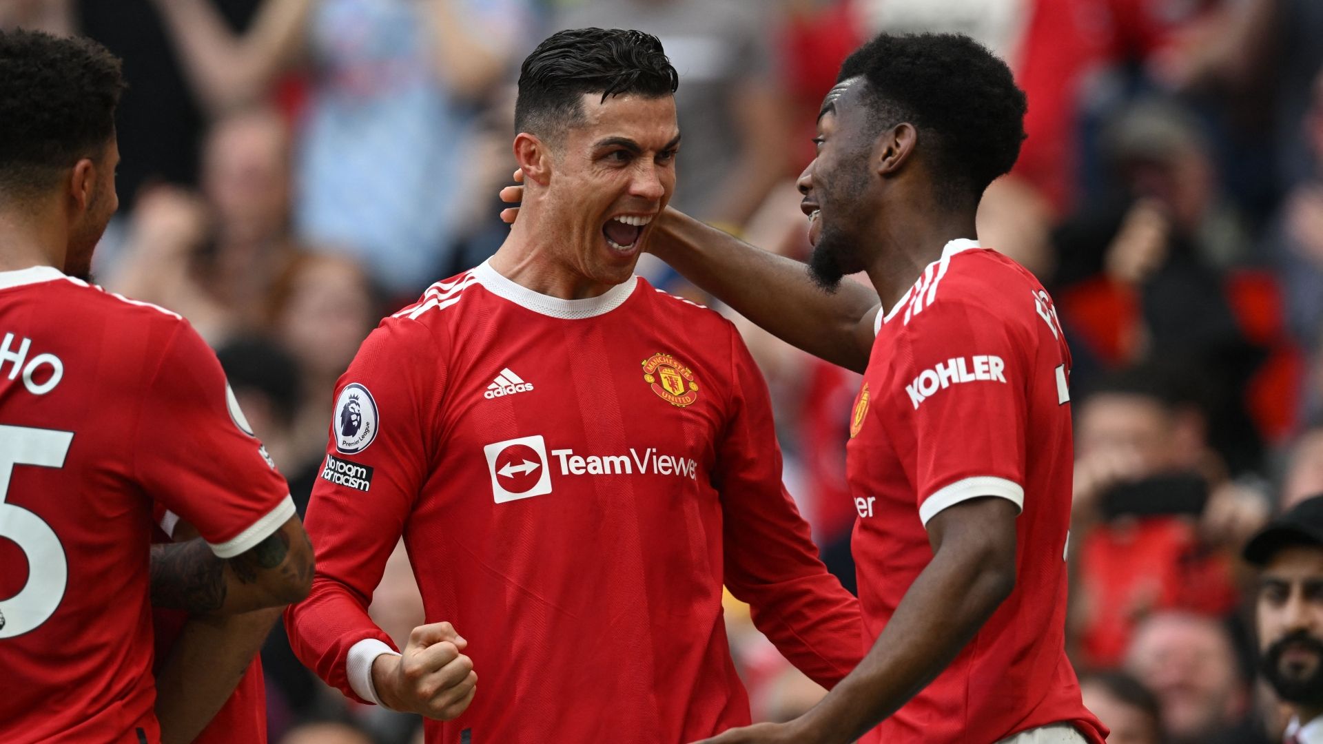 Anthony Elanga Cristiano Ronaldo Manchester United 2021-22