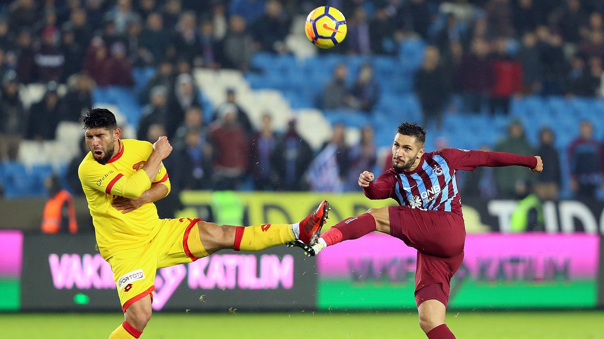 Kamil Ahmet Corekci Tanju Kayhan Trabzonspor Goztepe 020152018
