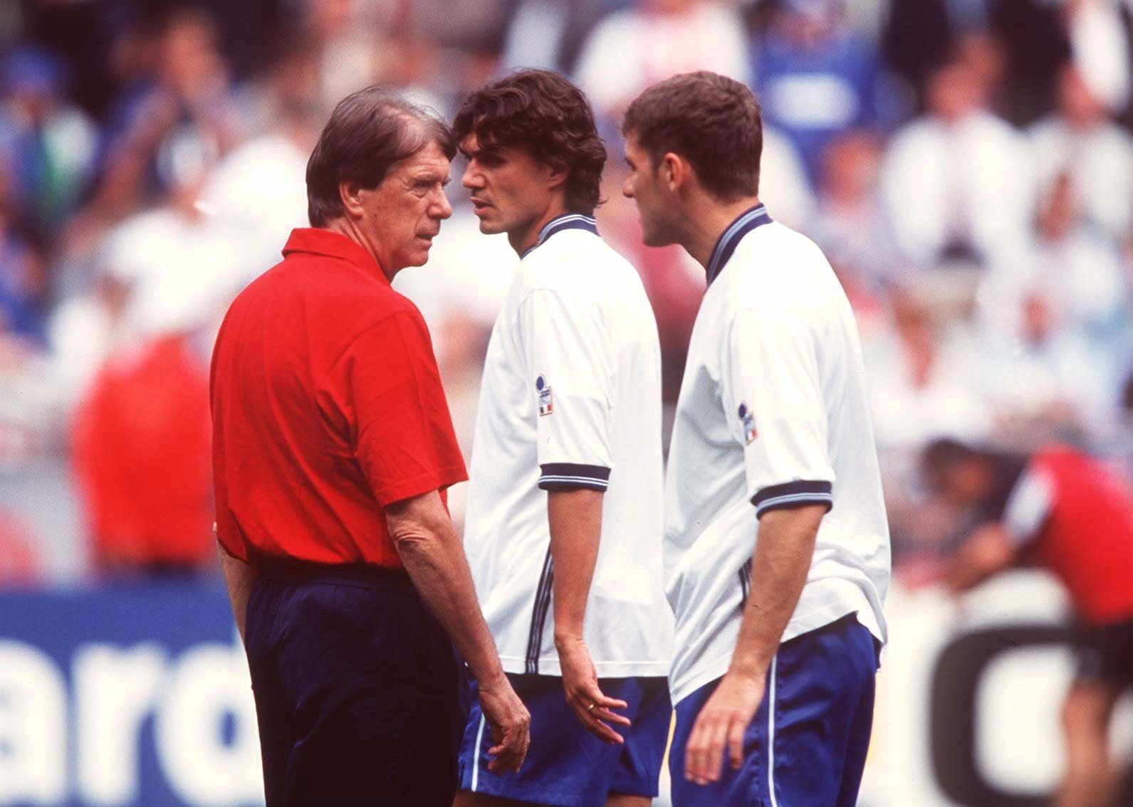 Cesare Maldini Paolo Maldini Christian Vieri Italy 07031998