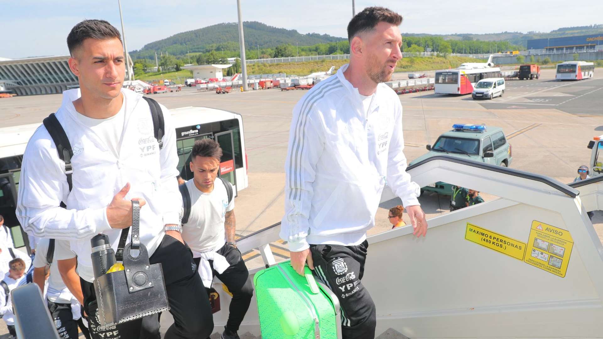 Juan Musso Lionel Messi Argentina 31052022