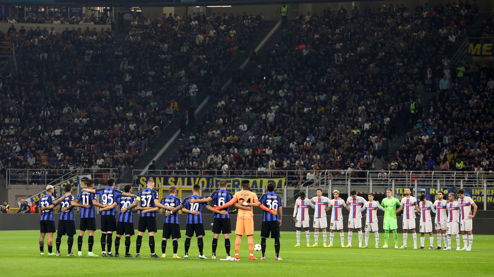 Inter Milan vs Barcelona - Moment of Silence