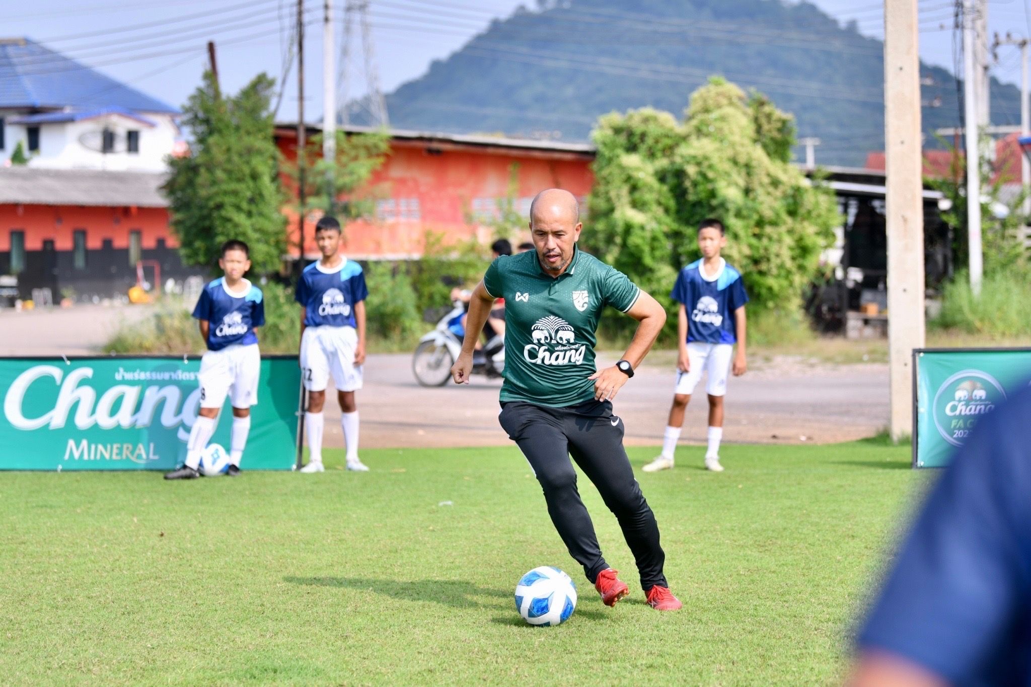 ช้าง เอฟเอ คัพ ฟุตบอล คลินิก 2022/23