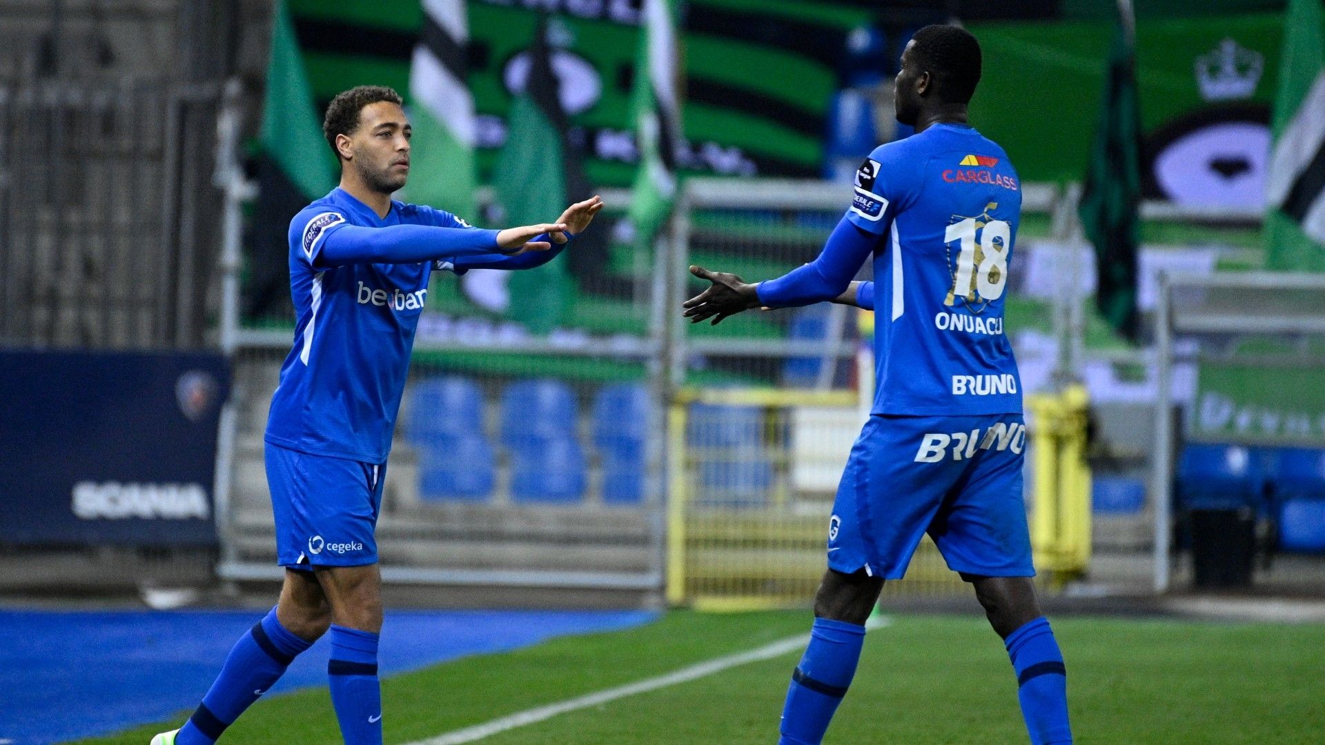 Paul Onuachu, Cyriel Dessers - Genk