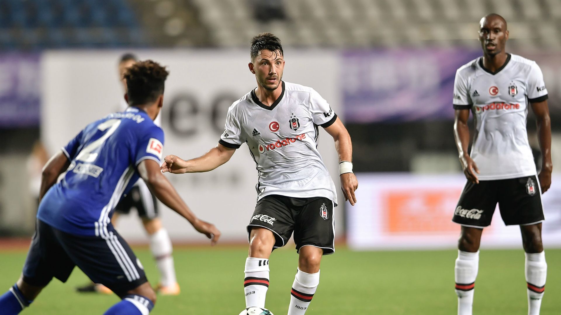 Tolgay Arslan Besiktas Schalke 04