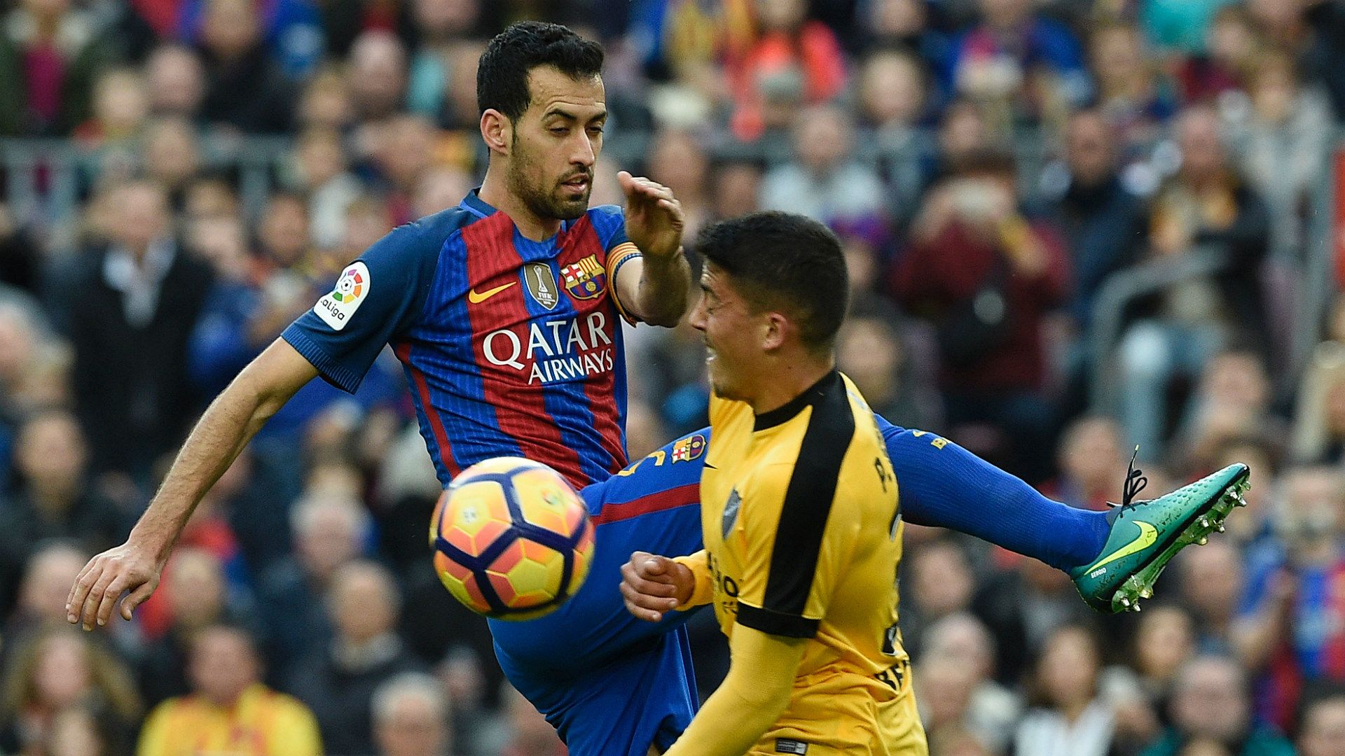 Sergio Busquets Pablo Fornals Barcelona Malaga LaLiga 19112016