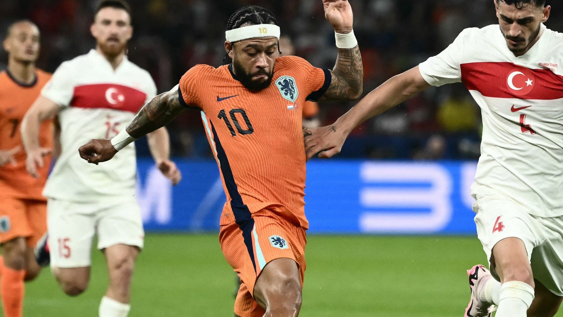 Memphis Depay Netherlands 2024