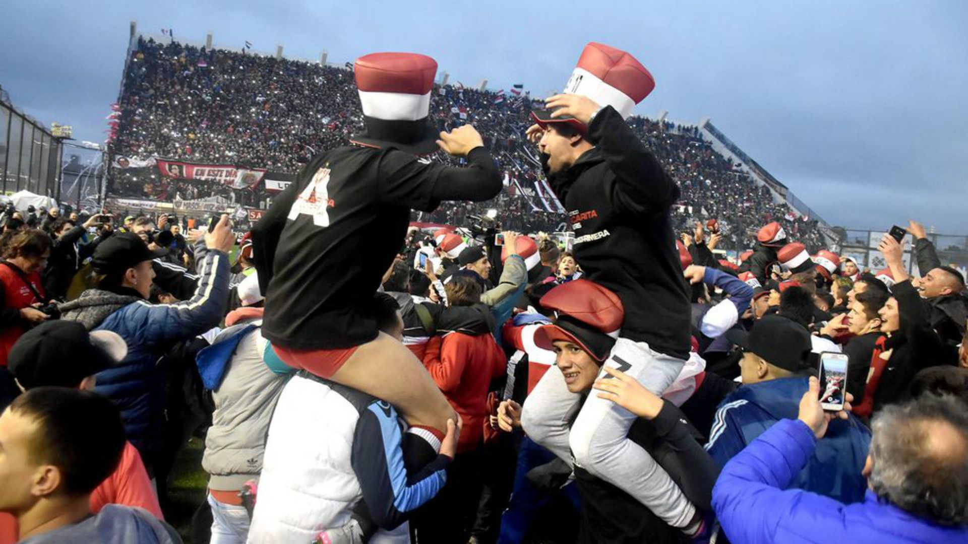 Chacarita Festejos B Nacional 30072017