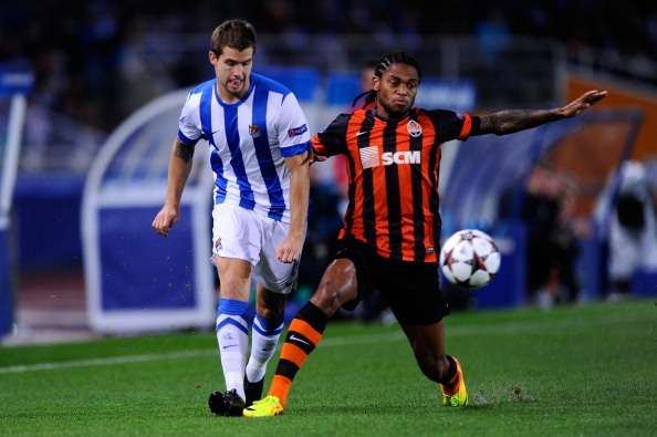 IÑIGO MARTÍNEZ LUIS ADRIANO REAL SOCIEDAD SHAKHTAR DONETSK UCL