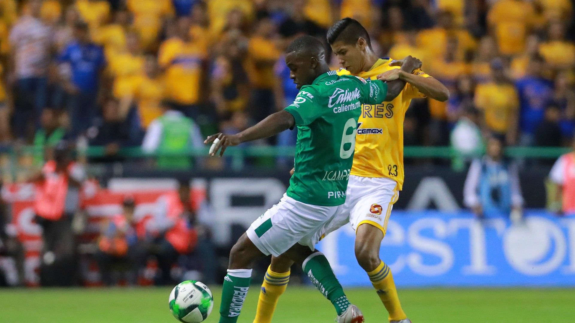 León Tigres Hugo Ayala Joel Campbell