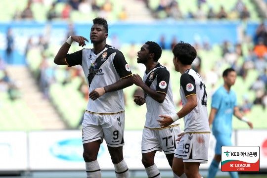 말컹 Marcos Vinicius Amaral Alves