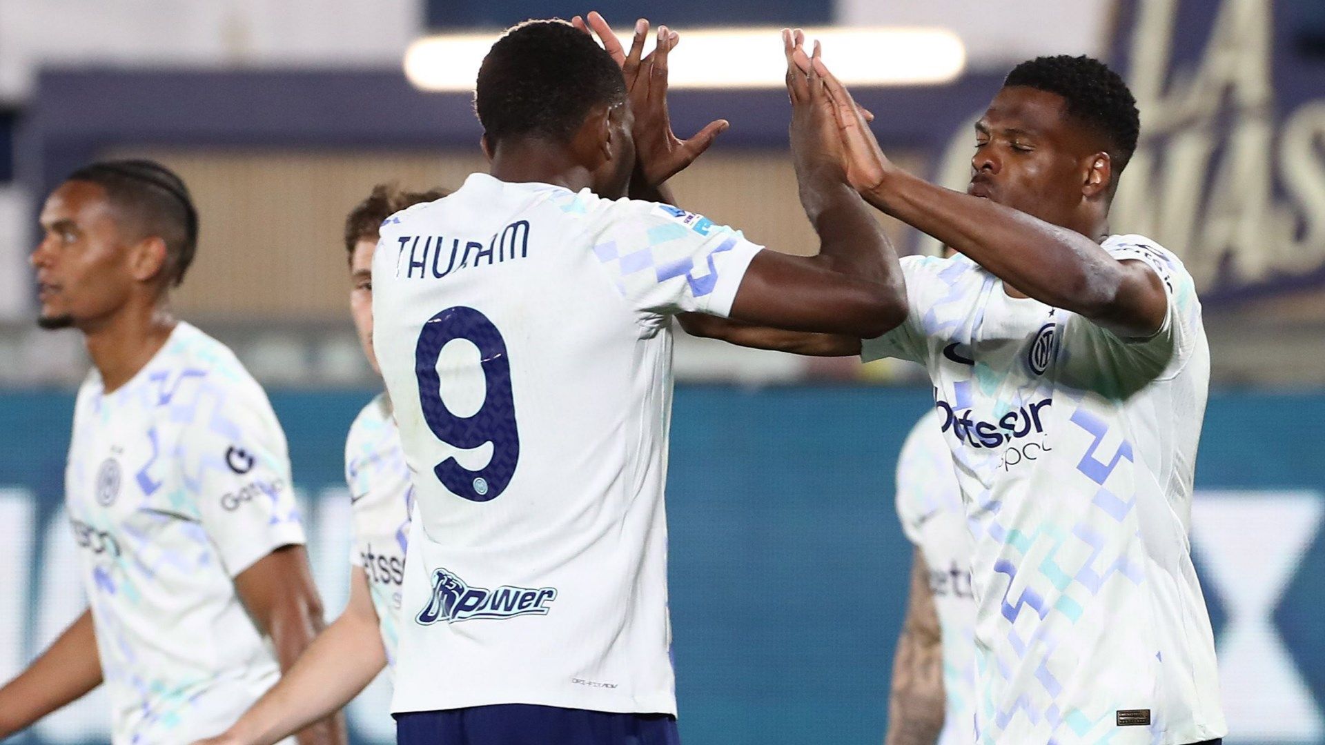 Thuram Dumfries Como Inter