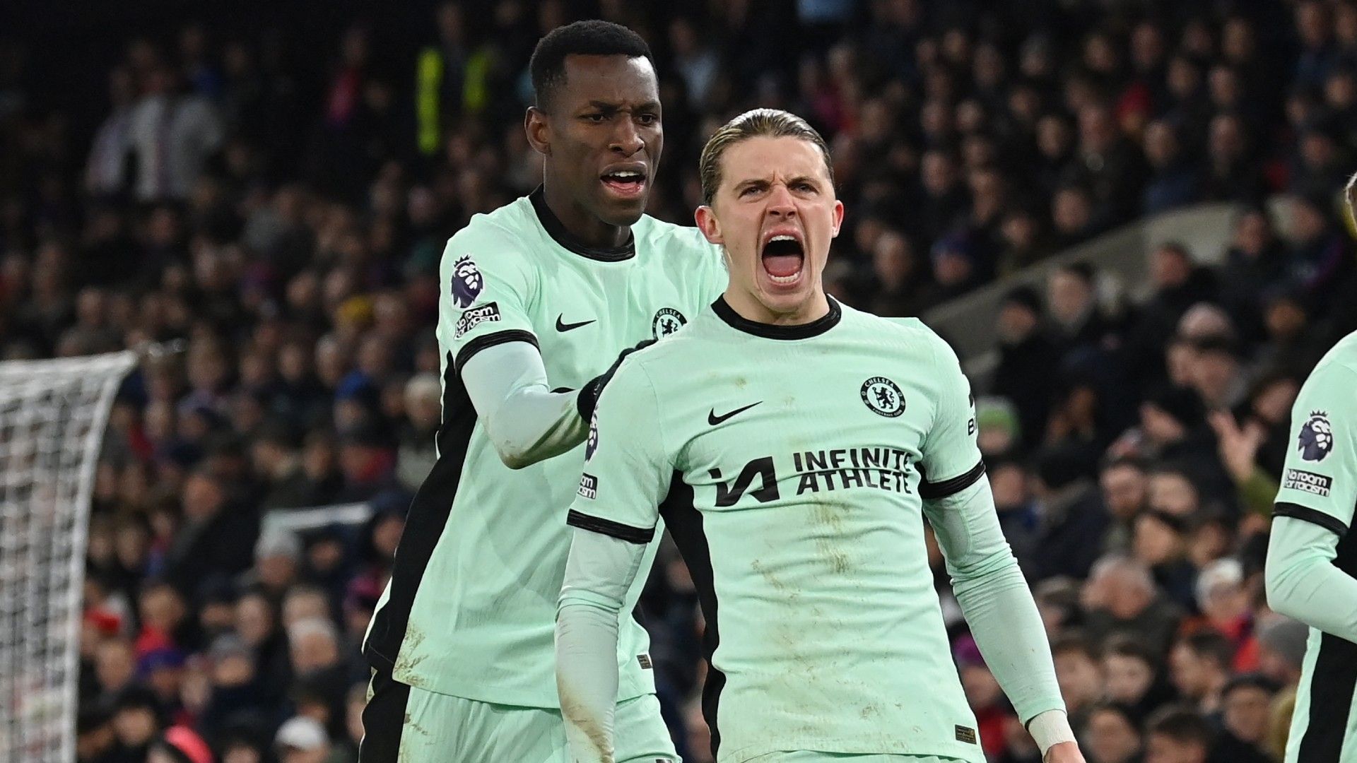 Conor Gallagher Chelsea celebrate Nicolas Jackson 2023-24