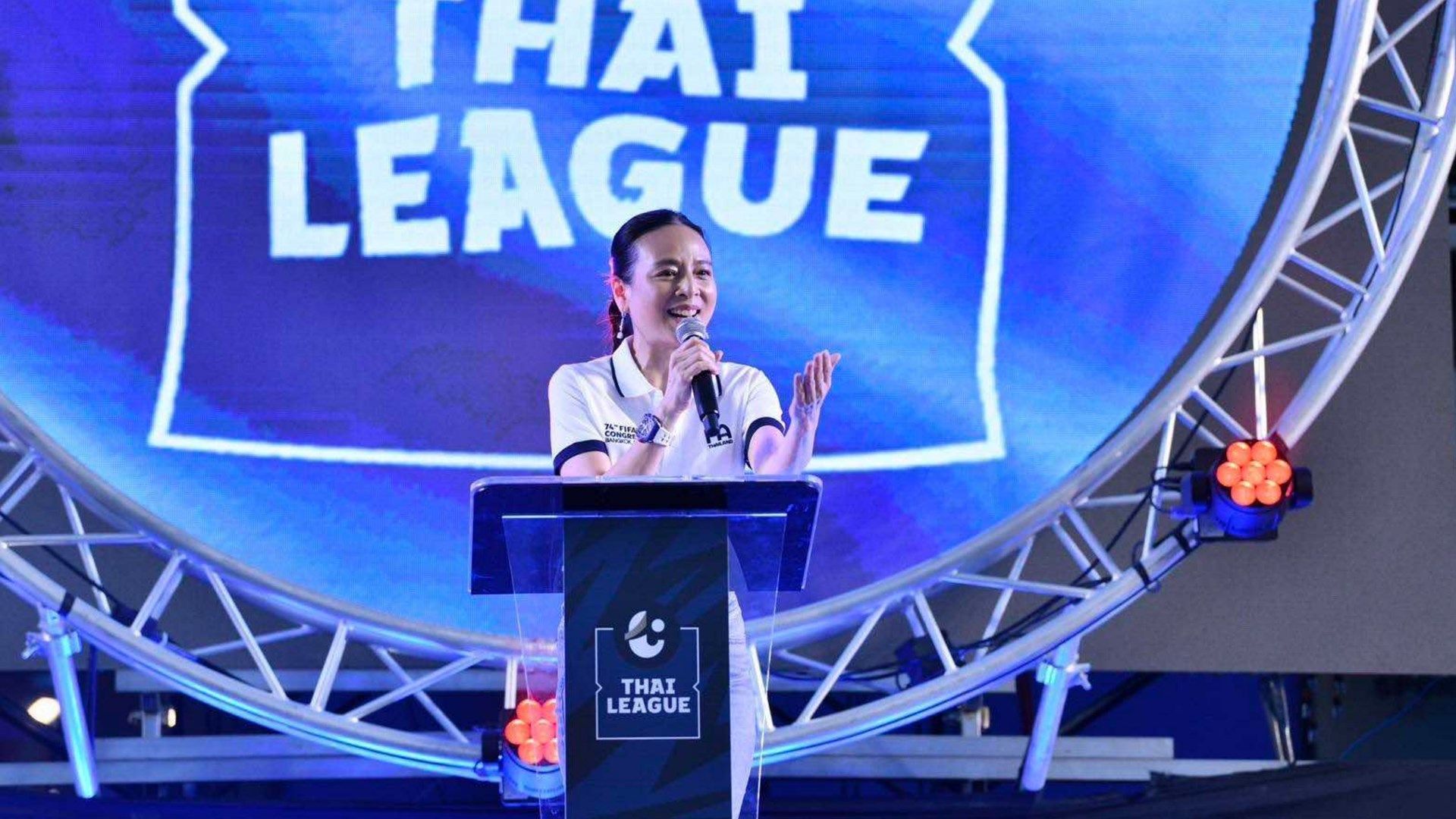 “มาดามแป้ง” นวลพรรณ ล่ำซำ