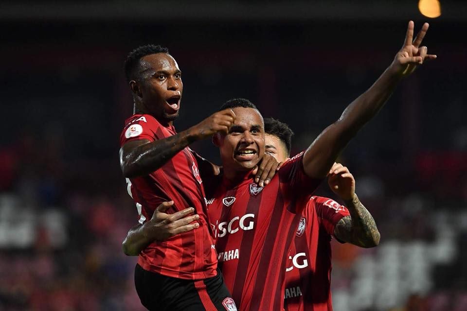 เฮแบร์ตี้ แฟร์นานเดส - ชาชา โคเอลโญ