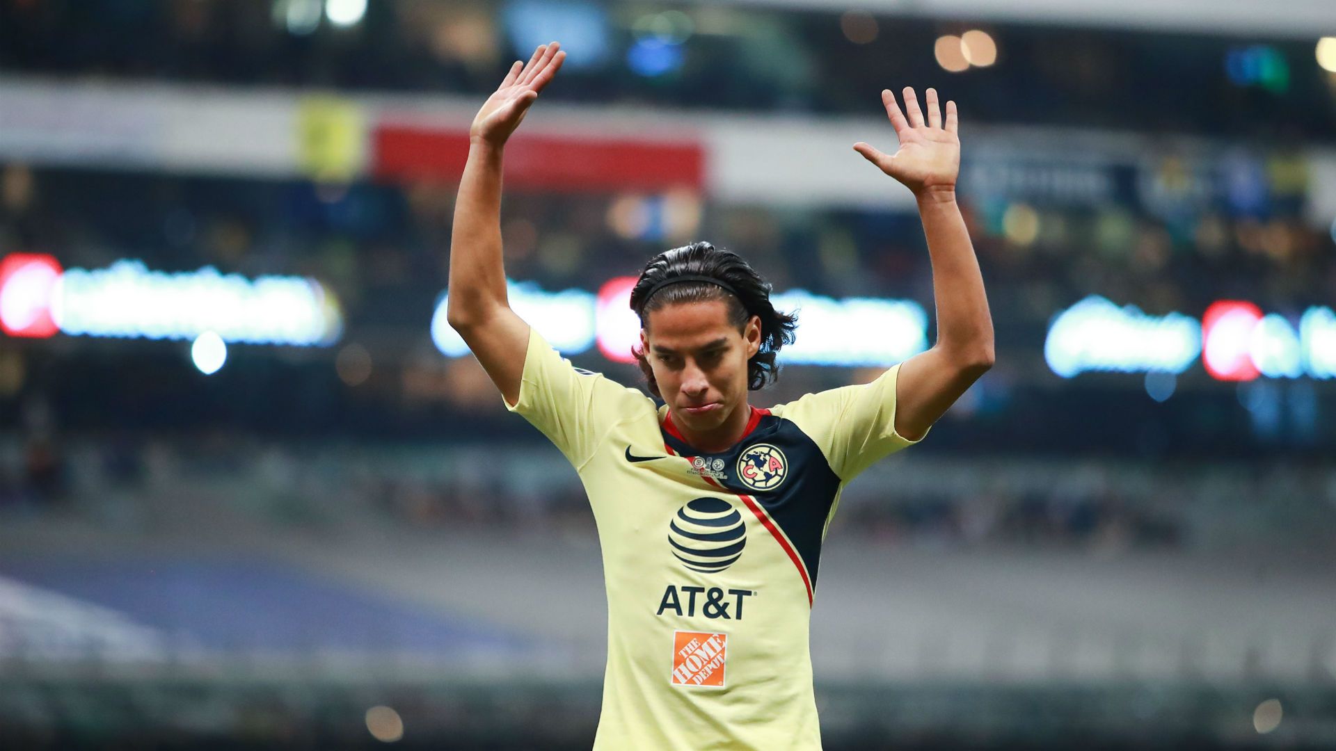Diego Lainez América