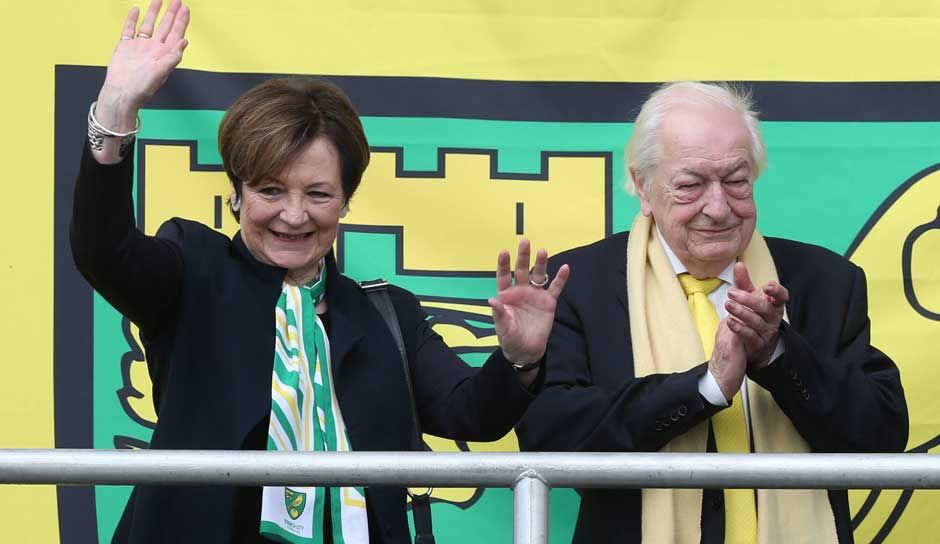 ONLY GERMANY Delia Smith Michael Wynn Jones Norwich City