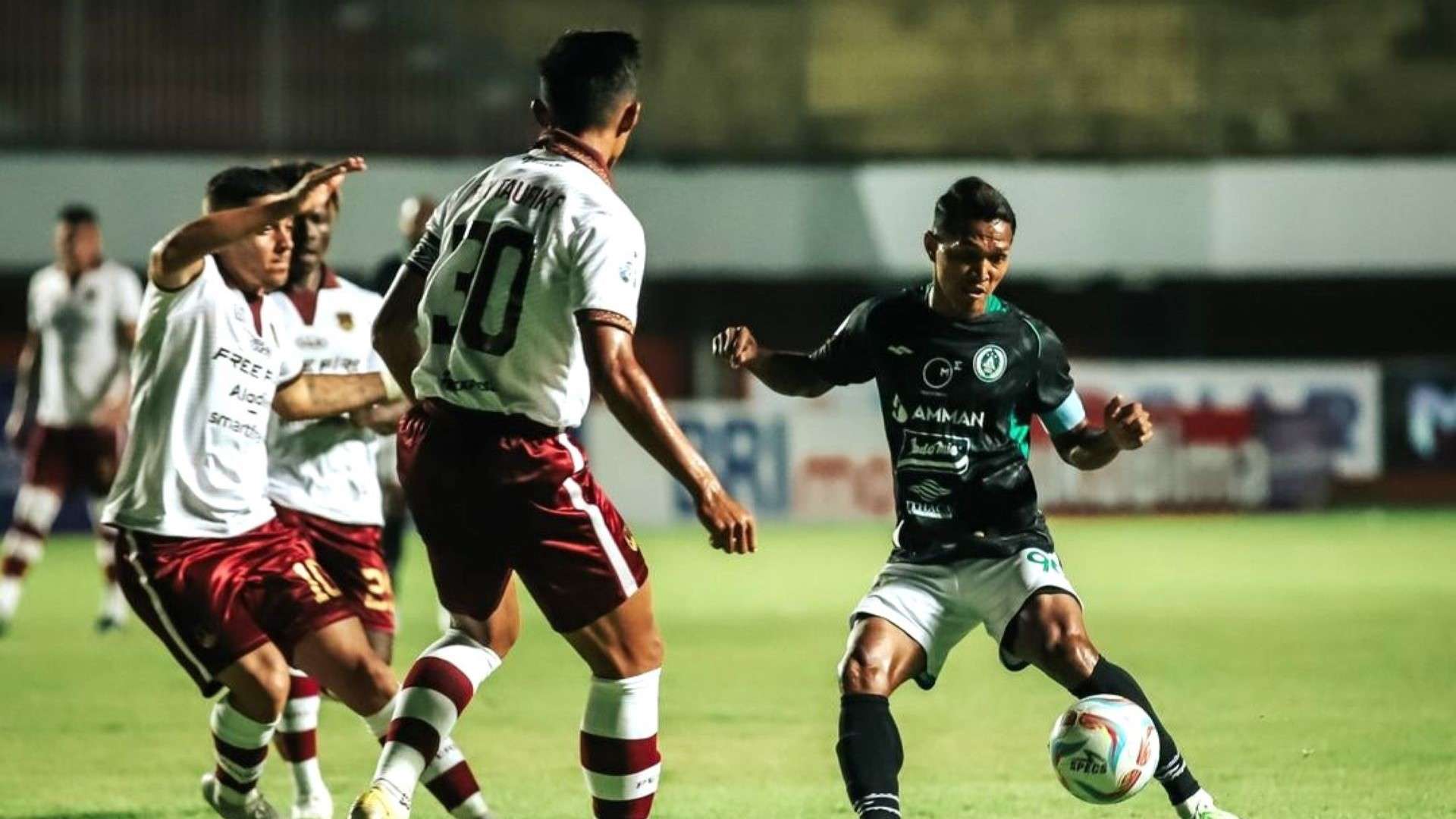 Abduh Lestaluhu - Persis Solo vs PSS Sleman 08112023