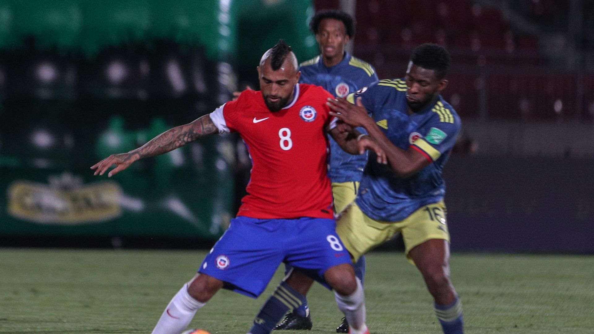 Arturo Vidal Chile Colombia