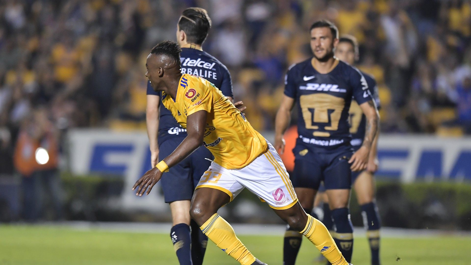 Tigres Pumas Julián Quiñones