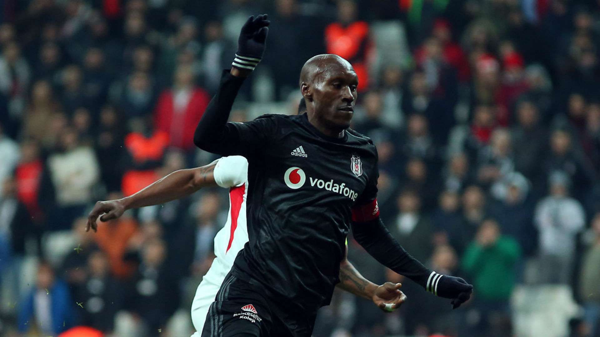 Atiba Hutchinson Besiktas v Genclerbirligi 12272019