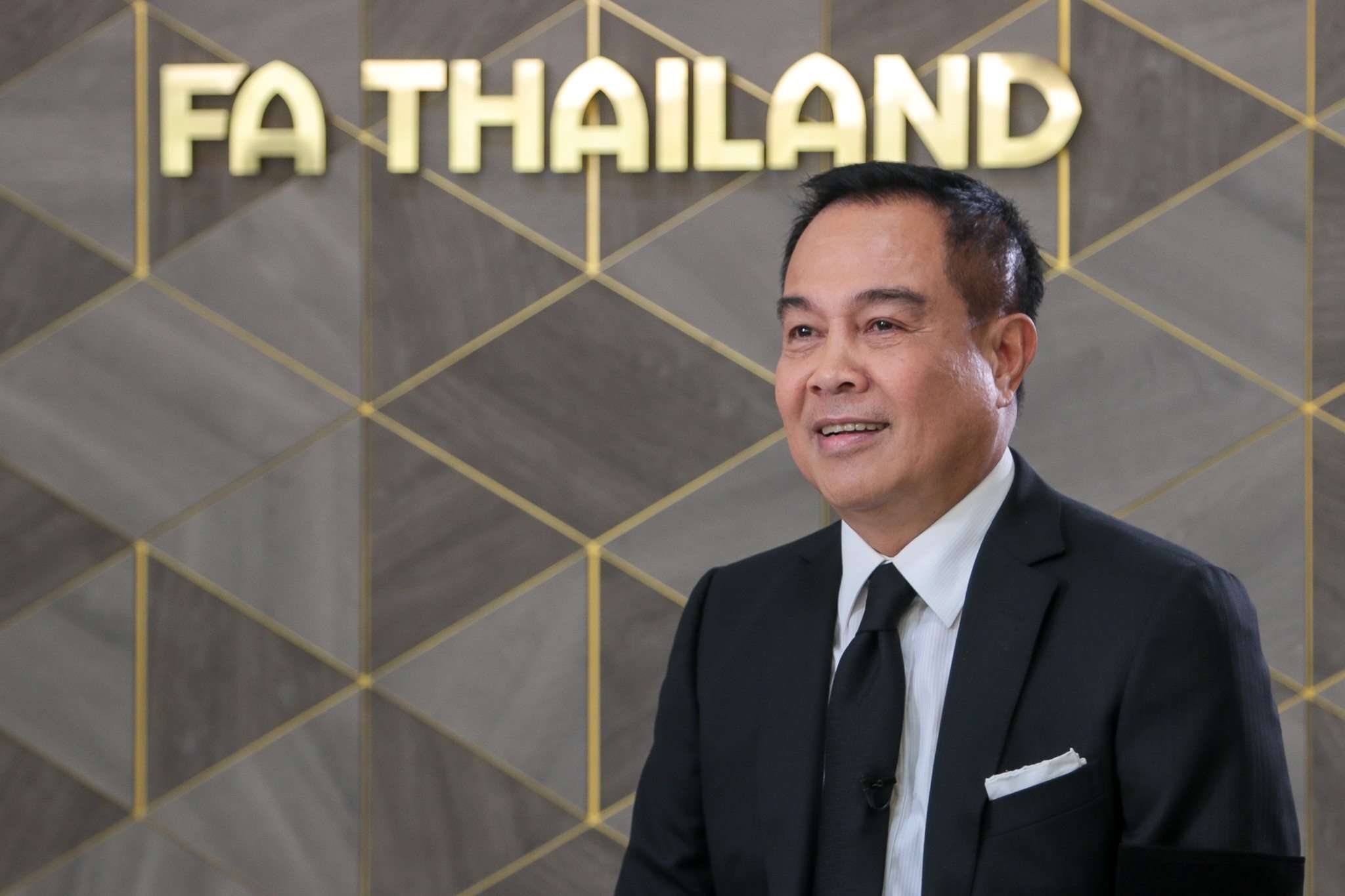 พล.ต.อ. สมยศ พุ่มพันธุ์ม่วง