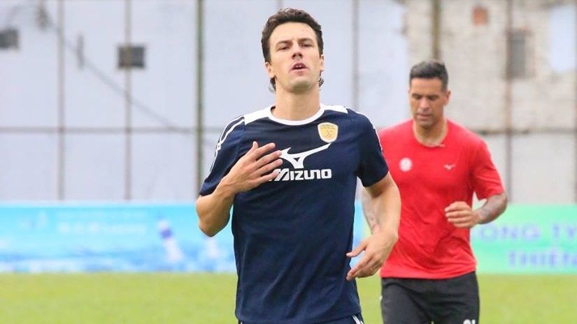 Rodrigo Possebon tập ngày đầu cùng CLB TP.HCM 14/1