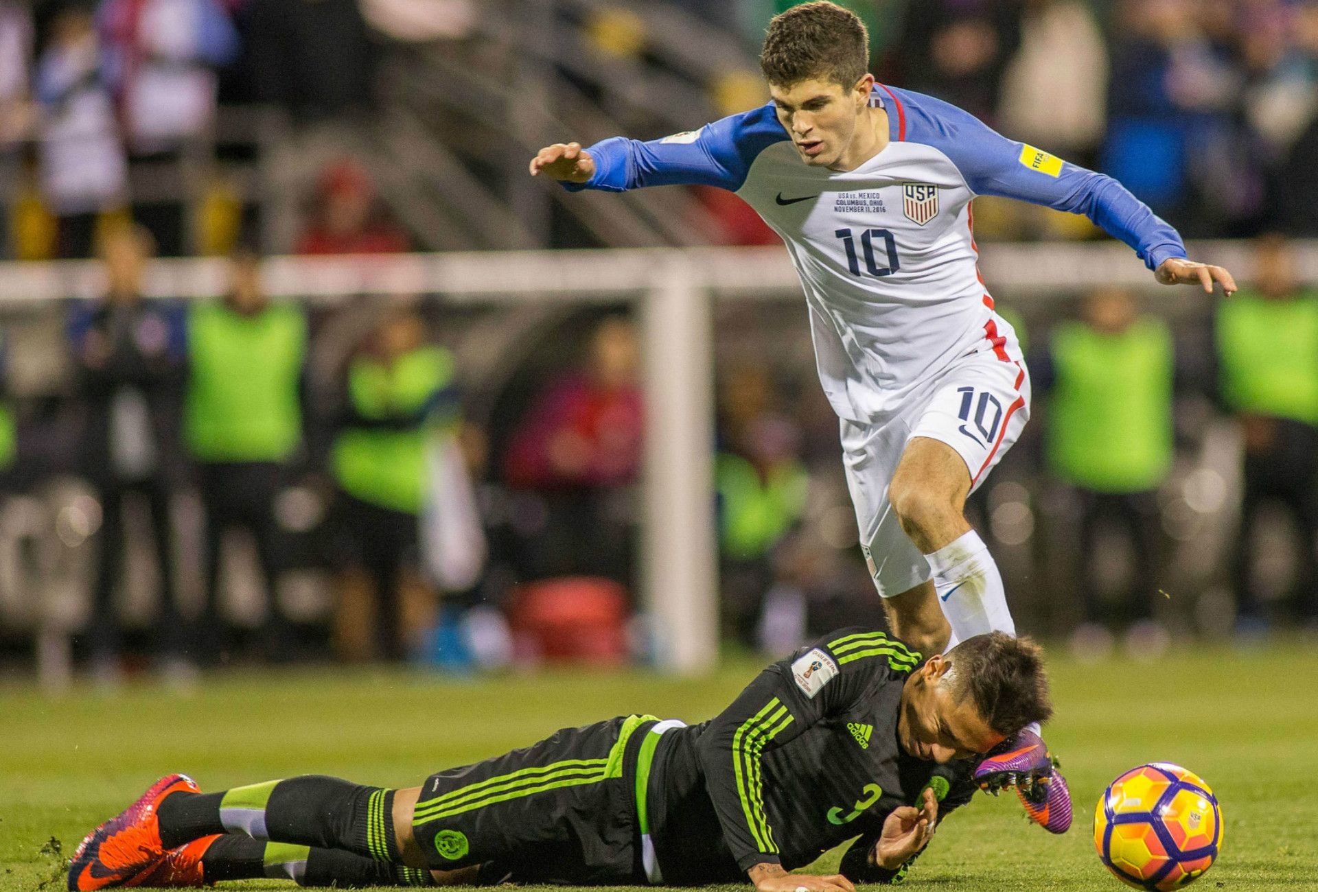 Christian Pulisic 2 USA Mexico 11112016