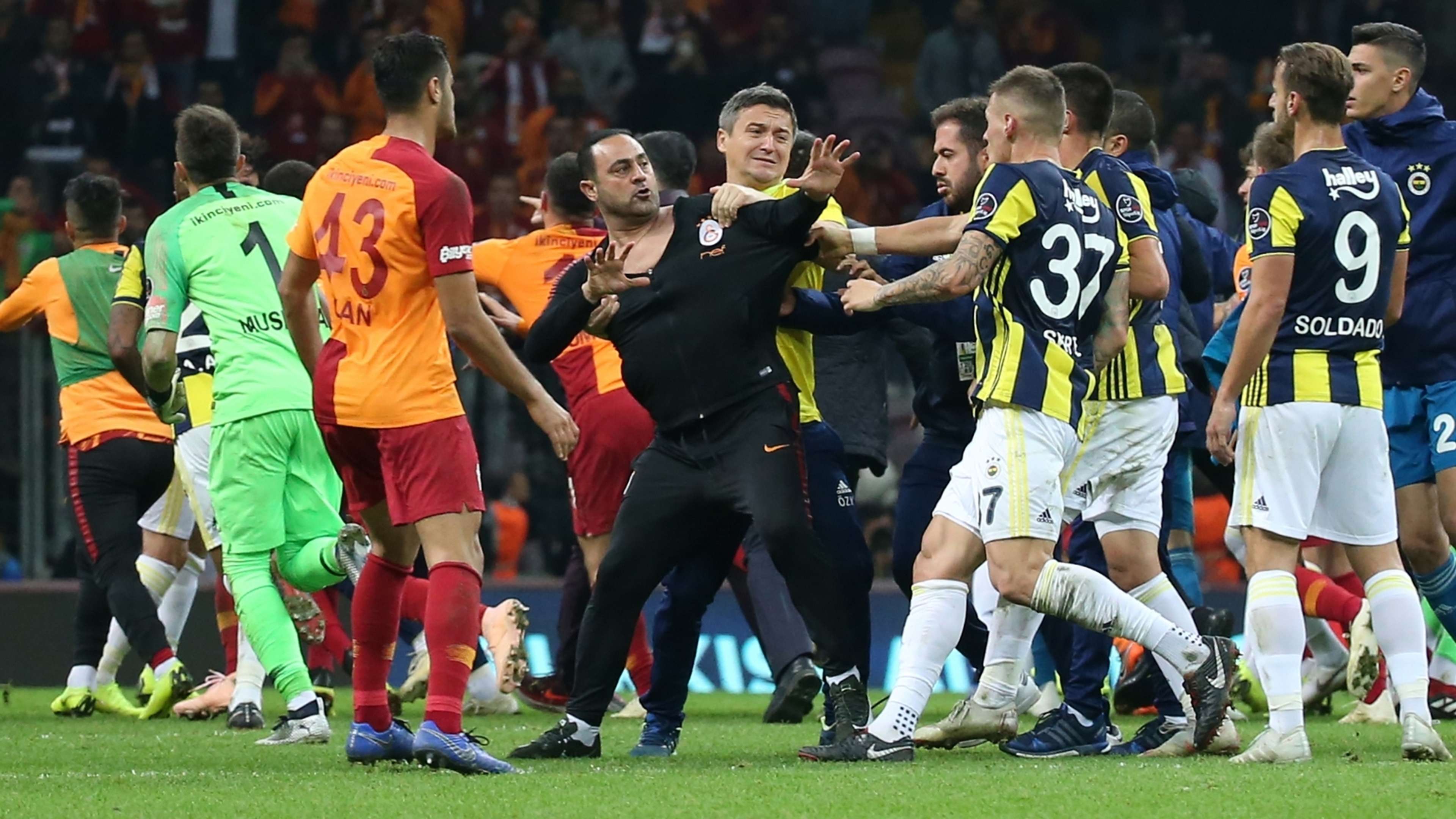 Hasan Sas Fenerbahce Galatasaray