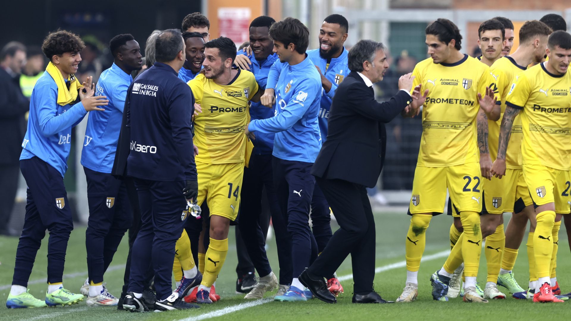Parma players celebrating Venezia Parma Serie A