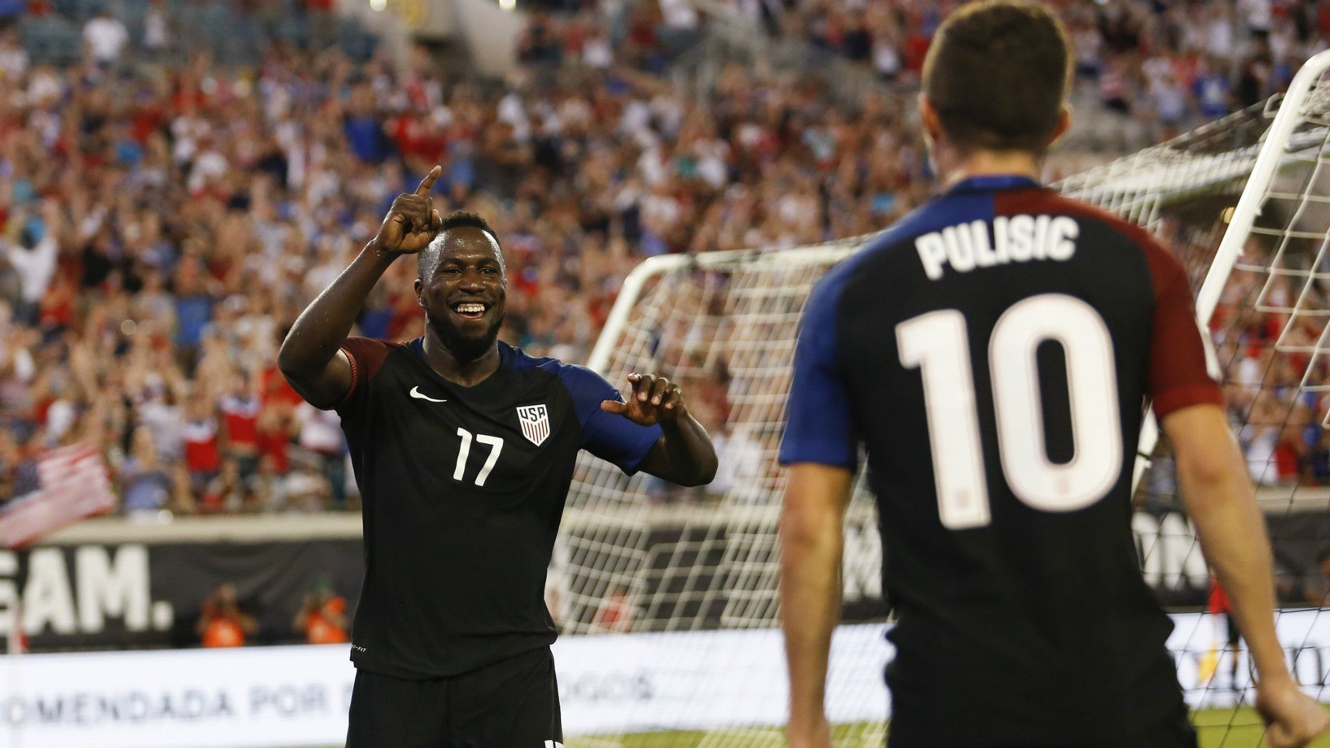 Jozy Altidore Christian Pulisic USA 09062016