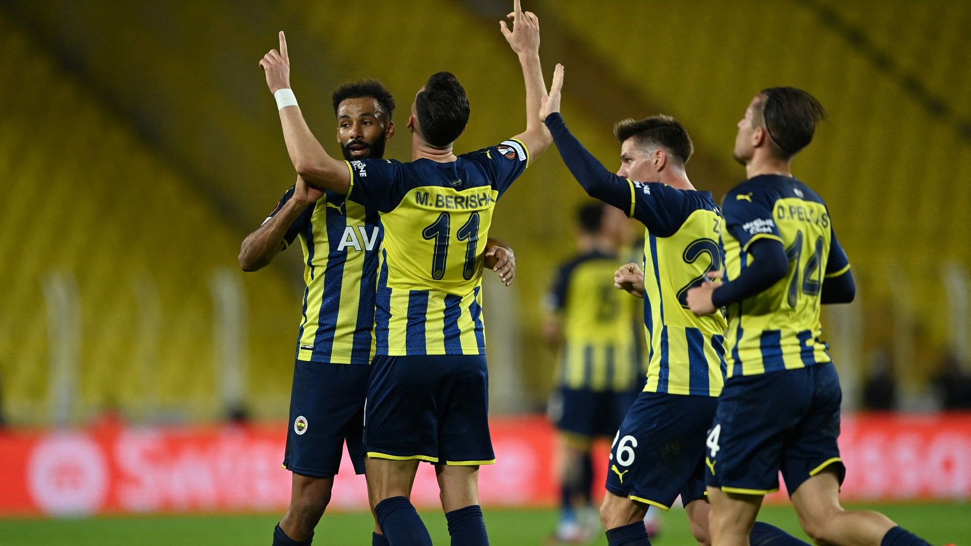 Fenerbahce vs E.Frankfurt 2021