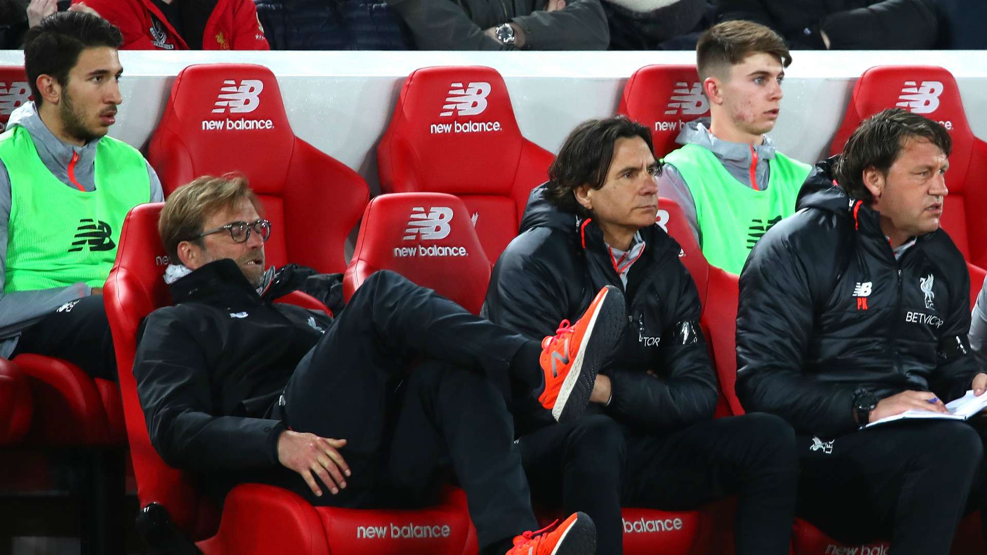 HD Jurgen Klopp Liverpool bench